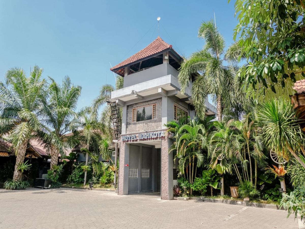 Hotel Mahkota Plengkung By Ecommerceloka บันยูวังงี ภายนอก รูปภาพ