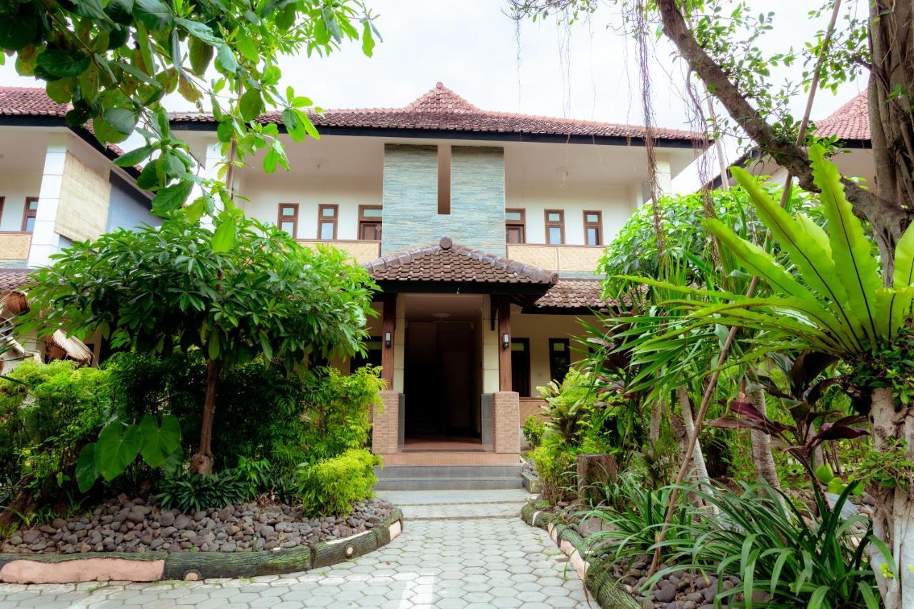 Hotel Mahkota Plengkung By Ecommerceloka บันยูวังงี ภายนอก รูปภาพ