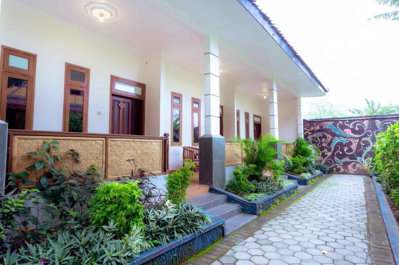 Hotel Mahkota Plengkung By Ecommerceloka บันยูวังงี ภายนอก รูปภาพ