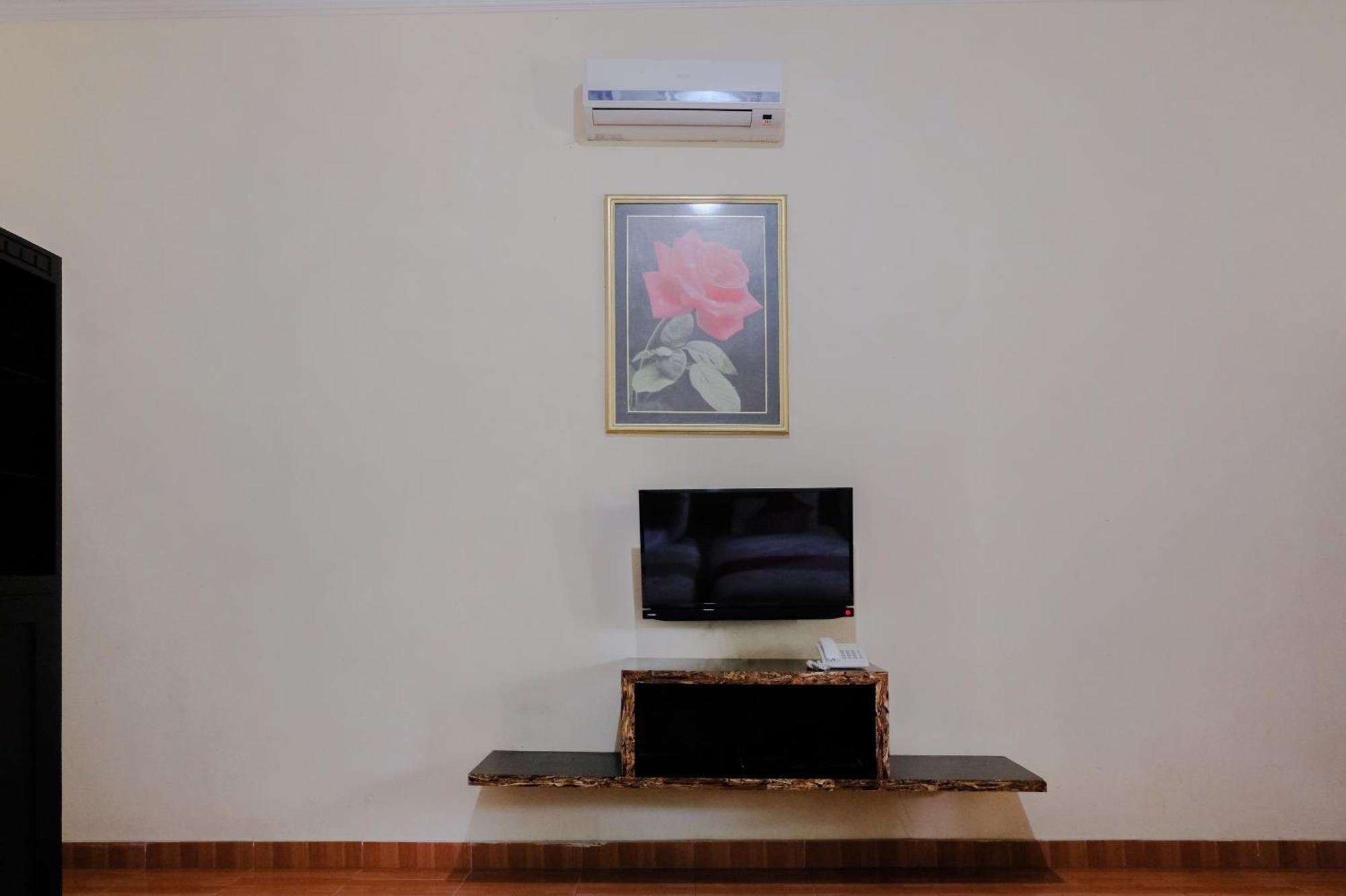 Hotel Mahkota Plengkung By Ecommerceloka บันยูวังงี ภายนอก รูปภาพ